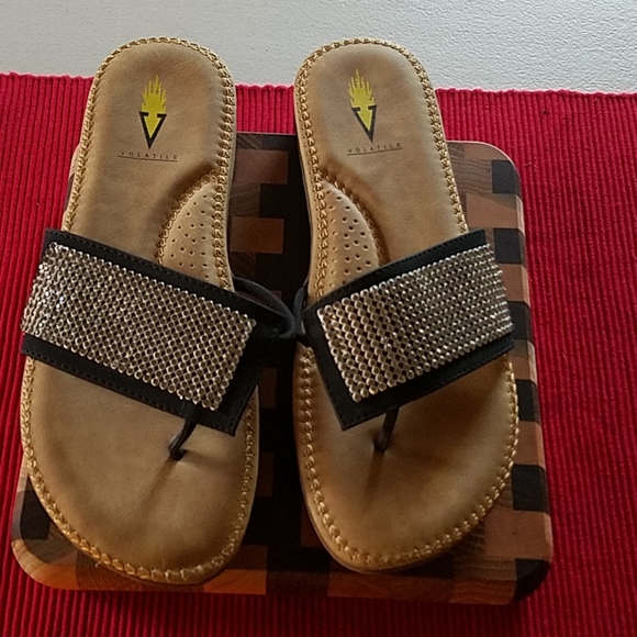 NWOT Black Crystal Sandals Size 8